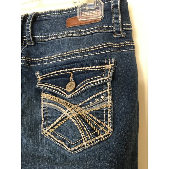 Wallflower Two Button Short Zipper, Size 7 Flared Jeans With Bling On Pockets - Picture 5 of 7